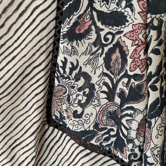 NOT FOR SALE Lucky Brand Blouse Size Medium NWT - Picture 4 of 8